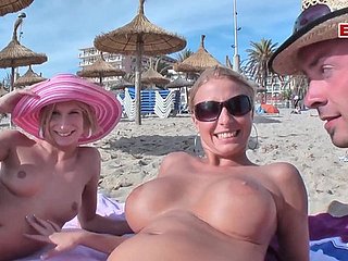 Teen tedesco anale actresses approximately in spiaggia per il trio FFM
